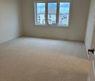 For Lease - 65 Velvet Way, Thorold, Ontario - Photo 2