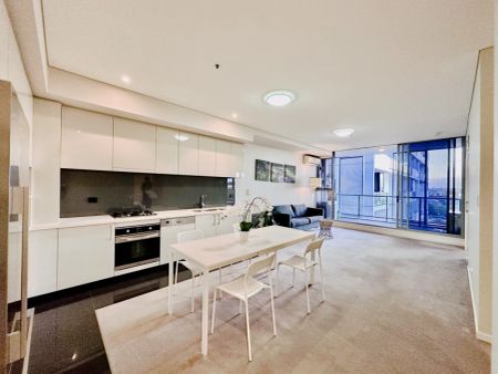 2 bed 2 bath-single room-03702 - Photo 2