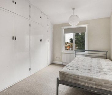 4 bedroom terraced house to rent - Photo 6