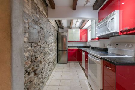 For Lease - 215-217 Carlton Street Unit# Unit 1, Toronto, Ontario - Photo 3