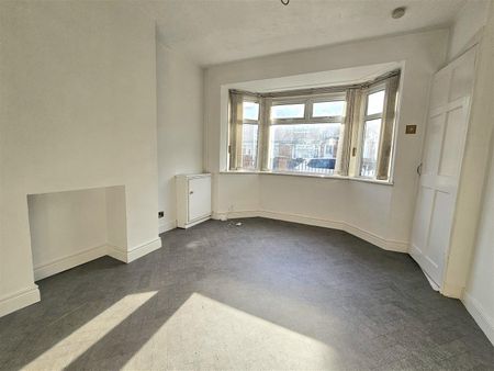 27 Northwood Drive, Shore Road, - Photo 2