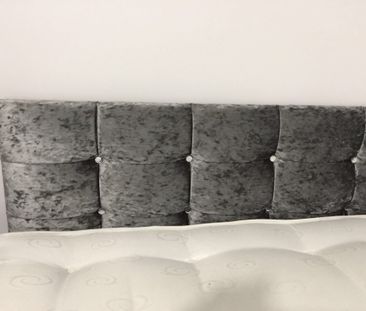 BEDROOM 14 – SMALL SINGLE - Photo 6