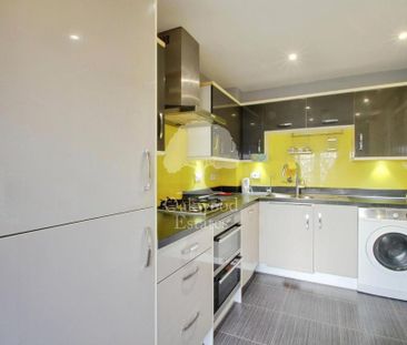 4 bedroom townhouse to rent - Photo 6