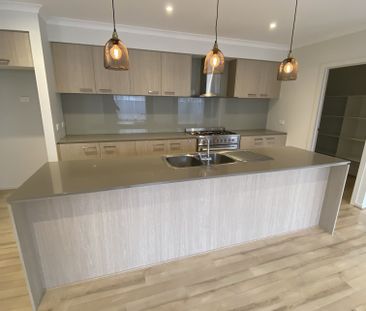 Position And Lifestyle Perfection! - Photo 4