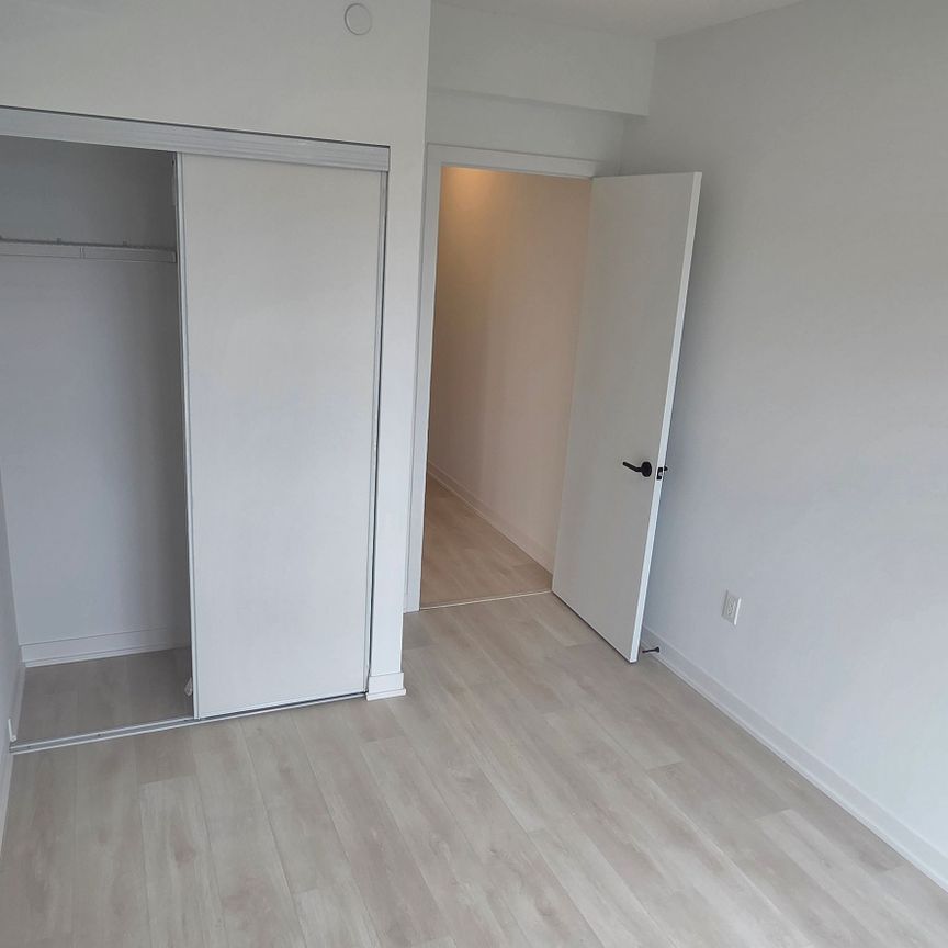 For Lease - 4878 Powers Common Unit# 411, Burlington, Ontario - Photo 1