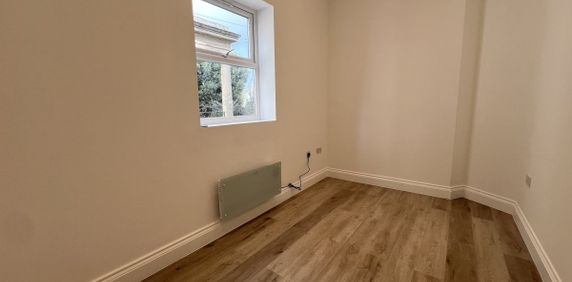 Dorchester Road - Photo 2