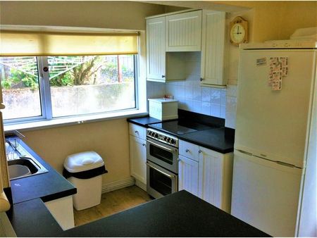 4 bedroom terraced house to rent - Photo 5