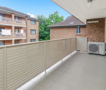 Comfortable & Inviting 2-Bedroom Home in Parramatta's River Precinct - Photo 6