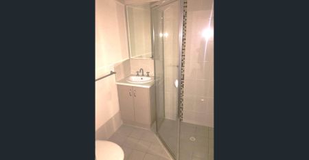 Tidy 3 Bedroom 2 Bathroom Family Home in Andrews Farm - Photo 5