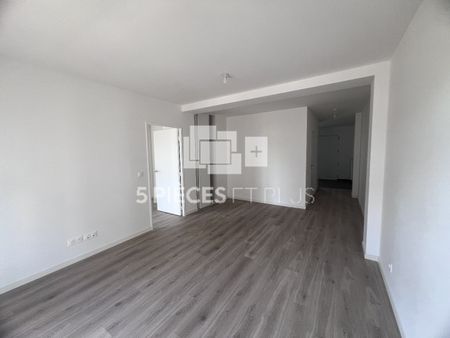 Location Appartement 2 pièces 50m² NANTERRE 92000 - Photo 2