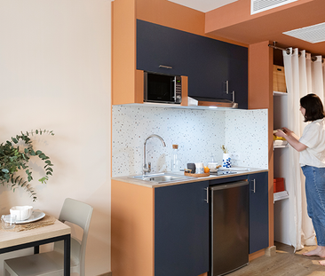 Studio 1er étage 18-20 m2 patio - Photo 4