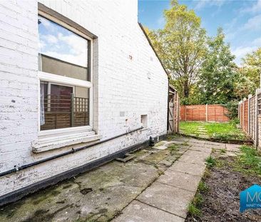 Ballards Lane, London, N3 - Photo 4