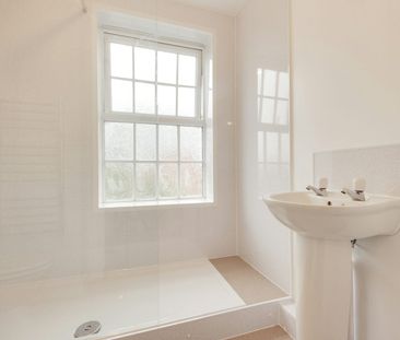 Flat to rent on - Photo 5