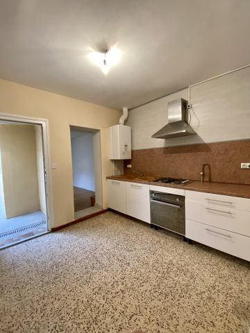 MAISON 1 CHAMBRE et 1 BUREAU AVEC COUR - QUARTIER LA HOTOIE - Photo 3