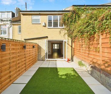 4 Bed Terraced House, Upper Sudeley Street, BN2 - Photo 5