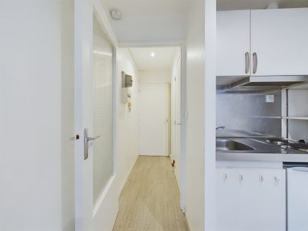 Studio à louer, 1 pièce - Boulogne-Billancourt 92100 - Photo 4