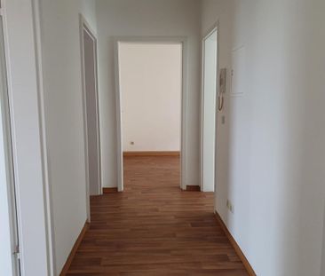 Eine attraktive 3-RW mit Balkon im 2.OG in Gera-Pforten zu vermieten. - Foto 1
