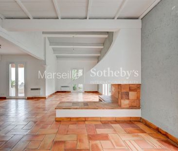 maison 4 pièces 113m2 MARSEILLE 9EME 2 150 euros - Photo 4