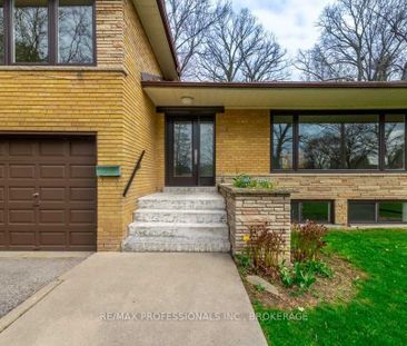 For Lease - 22 Fabian Place, Toronto, Ontario - Photo 4