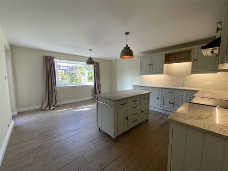 3 bedroom link detached house to rent - Photo 5