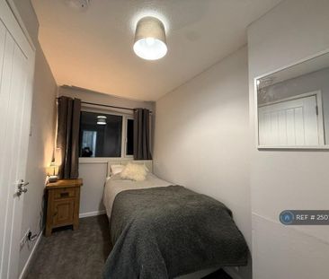 1 bedroom in a house share to rent - Photo 6