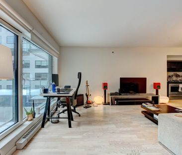 Condo for rent, Montréal (Ville-Marie) - Photo 1