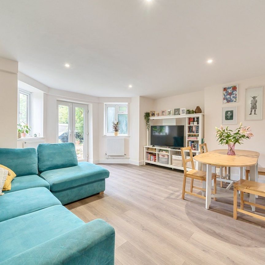 Beulah Hill, London, SE19 - Photo 1