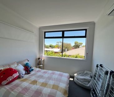 3 Bedroom Delight in Quiet Neighborhood - Photo 4