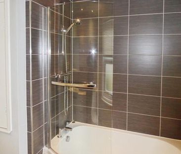 2 bedroom end of terrace house to rent - Photo 6