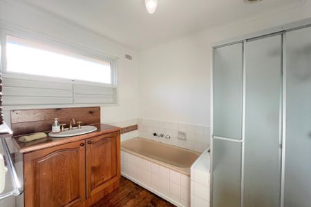 Family Home In Quiet Location! - Photo 5