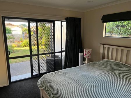 Knightsbridge 3 bedroom 2 bathrooms - Photo 3