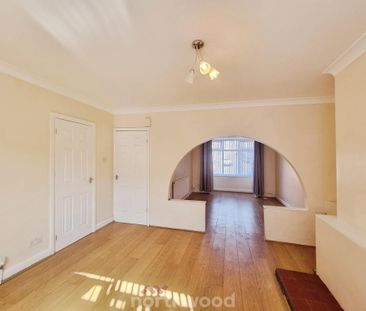 3 bedroom terraced house to rent - Photo 4