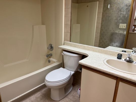 Apartment in Thorncliffe - Photo 1