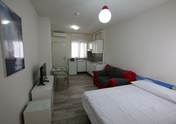 Studio - Granada (San Ildefonso)