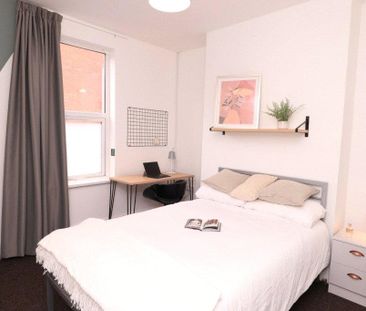 1 bedroom in a house share to rent - Photo 3