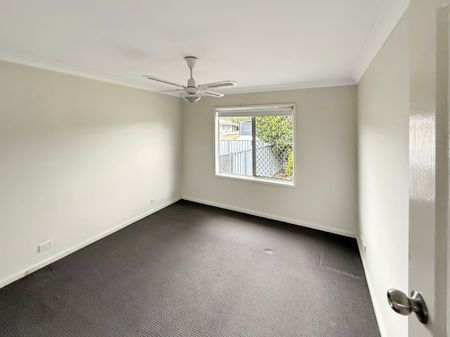 Stylish Family Living on a Spacious Corner Block - Quiet Cul-de-Sac Location - Photo 3
