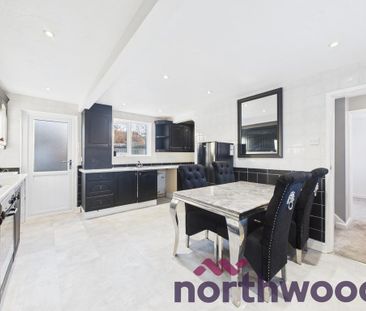 2 bedroom mews to rent - Photo 4