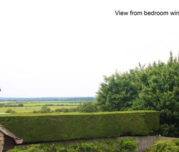 4 bedroom detached house to rent - Photo 3