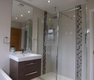 3 bedroom semi-detached house to rent - Photo 3