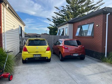 3 bedroom house in Manurewa - owner managed - Photo 3