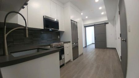 For Lease - 1213 Dundas Street Unit# Upper N, Toronto, Ontario - Photo 5