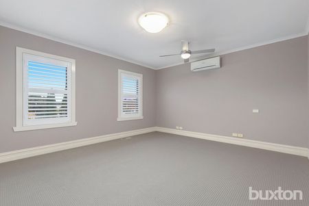 BIG ON LIVING, IN PRIME LOCATION! - Photo 3