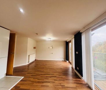 2 bedroom flat to rent - Photo 3