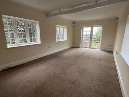 Four bedroom farmhouse located in a private rural location with amazing far reaching views. - Photo 4