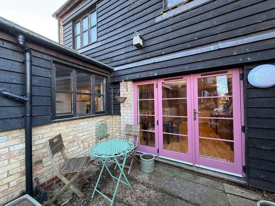 St Leonards, MK42 - Photo 1