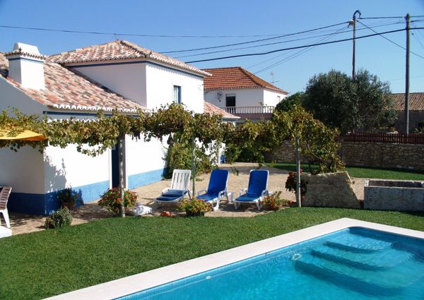 Casa de campo com piscina perto da praia 2 quartos em Assafora, Sintra