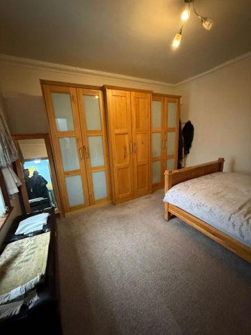 4 bedroom terraced house to rent - Photo 3