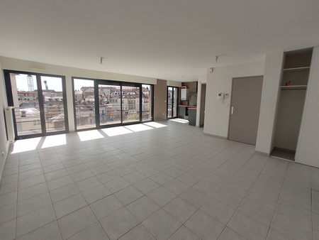 LIMOGES T4 DE 95 m² AVEC PARKING - Photo 2