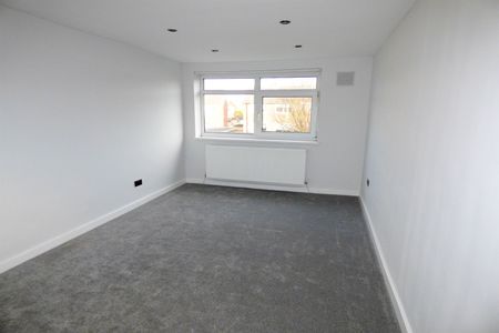 2 bed end of terrace house to rent in Brisbane Avenue, South Shields, NE34 - Photo 3