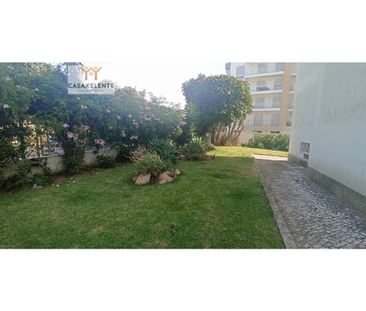 3 room luxury Apartment for rent in Cascais e Estoril, Portugal - Photo 3